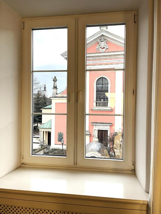 Butas Miodowa - Old Town - Stare Warsaw